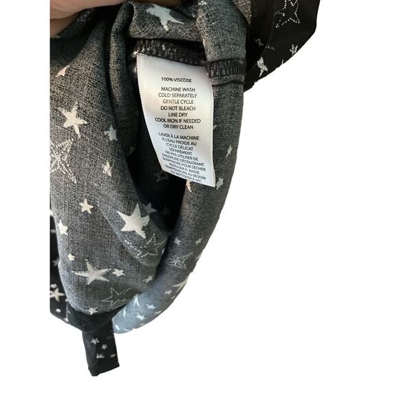 BeachLunchLounge Size Large Women's Black Star Shirt Button Down Graphic Print - Picture 2 of 4